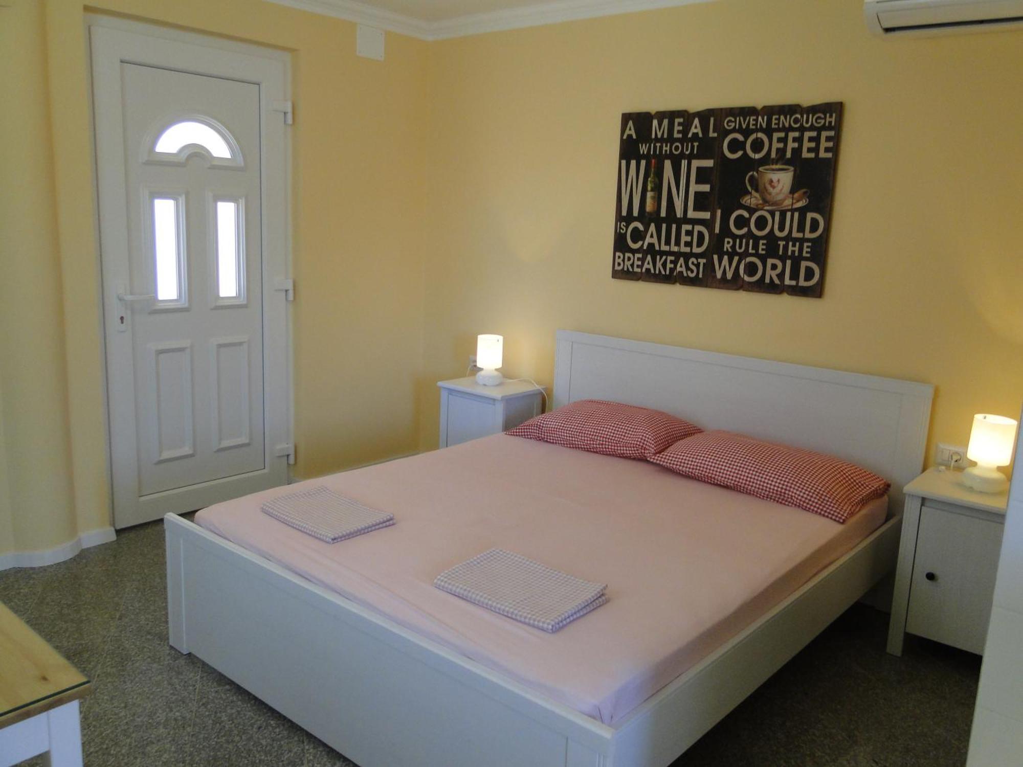 Ela Apartment