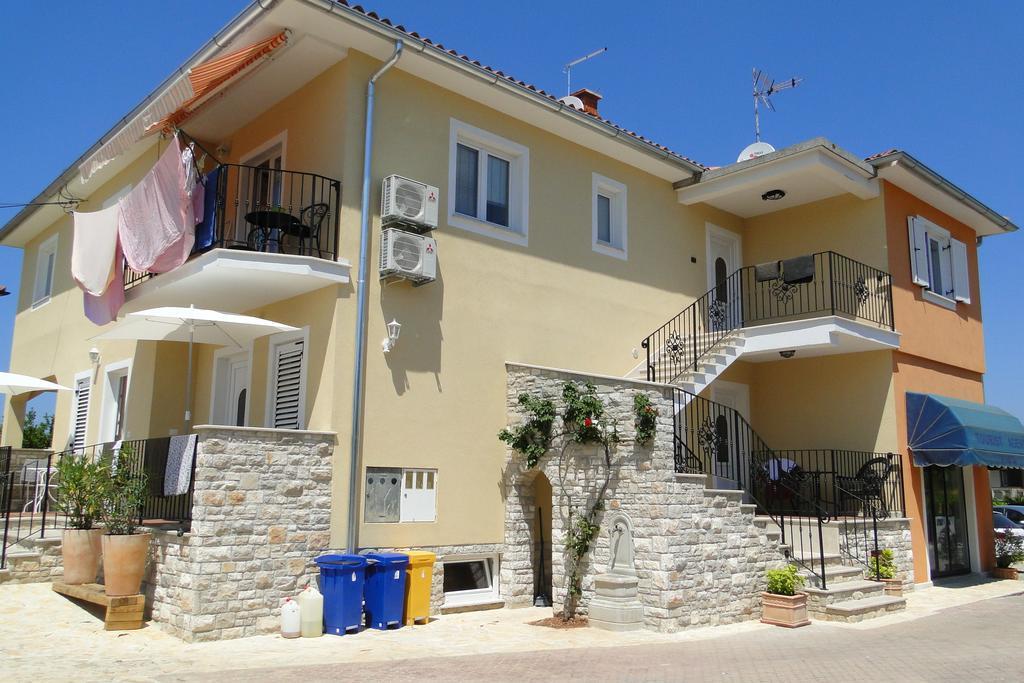 Ela * Umag
